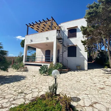 Casa Marina Porto Palo - *