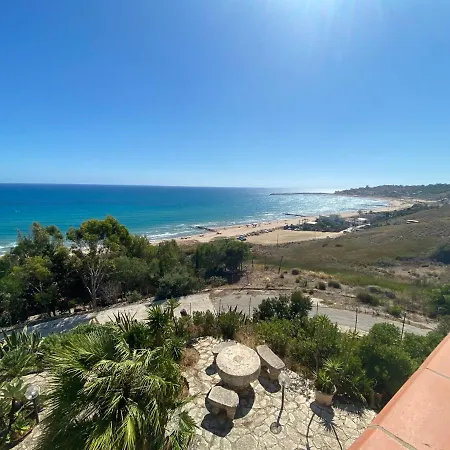 Casa Marina Porto Palo - *